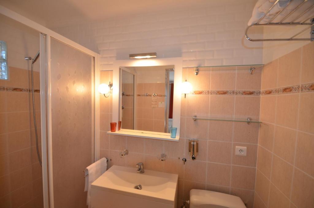 Athena Motel Saint Aygulf Pokoj fotografie