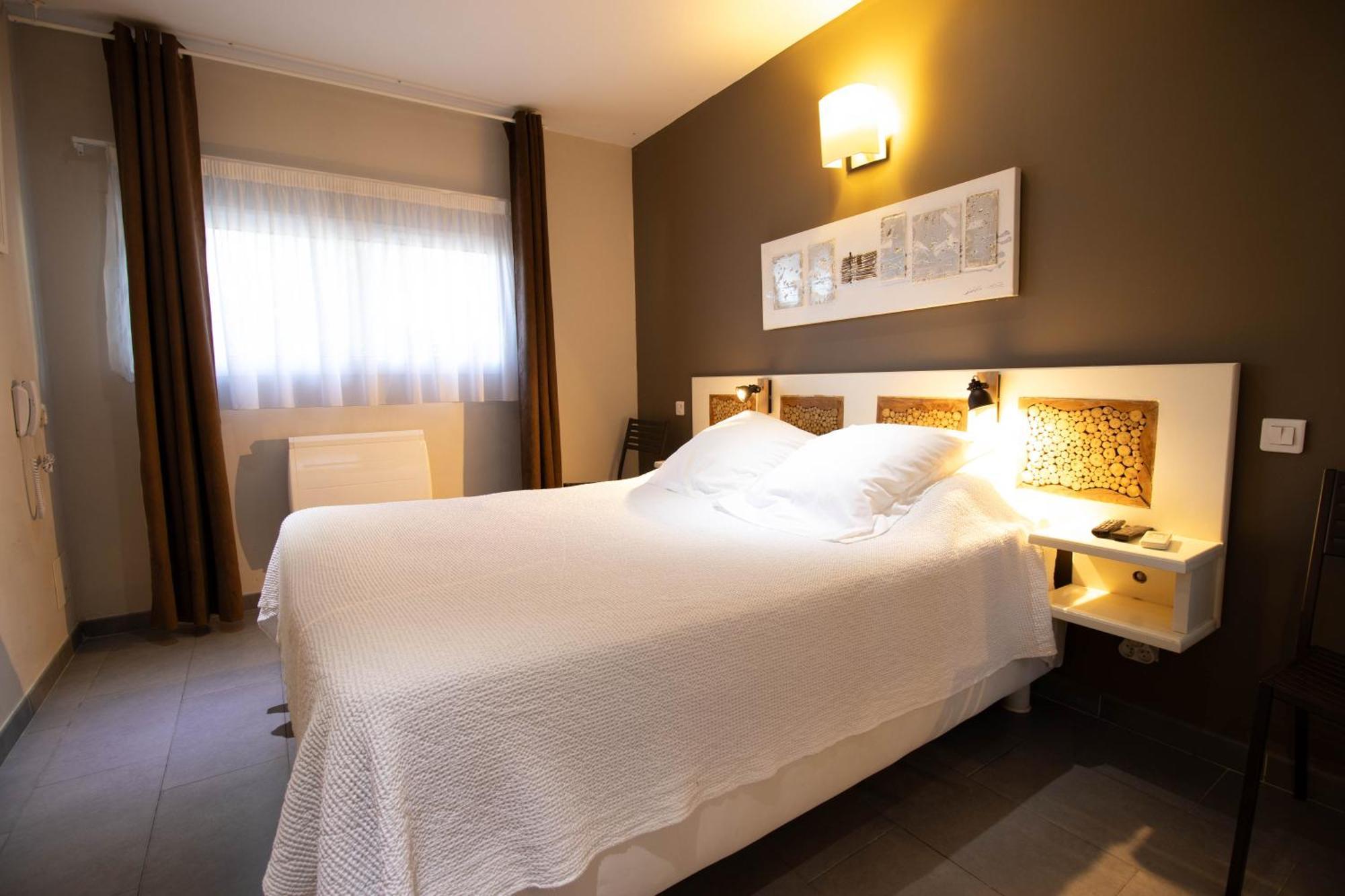 Athena Motel Saint Aygulf Exteriér fotografie